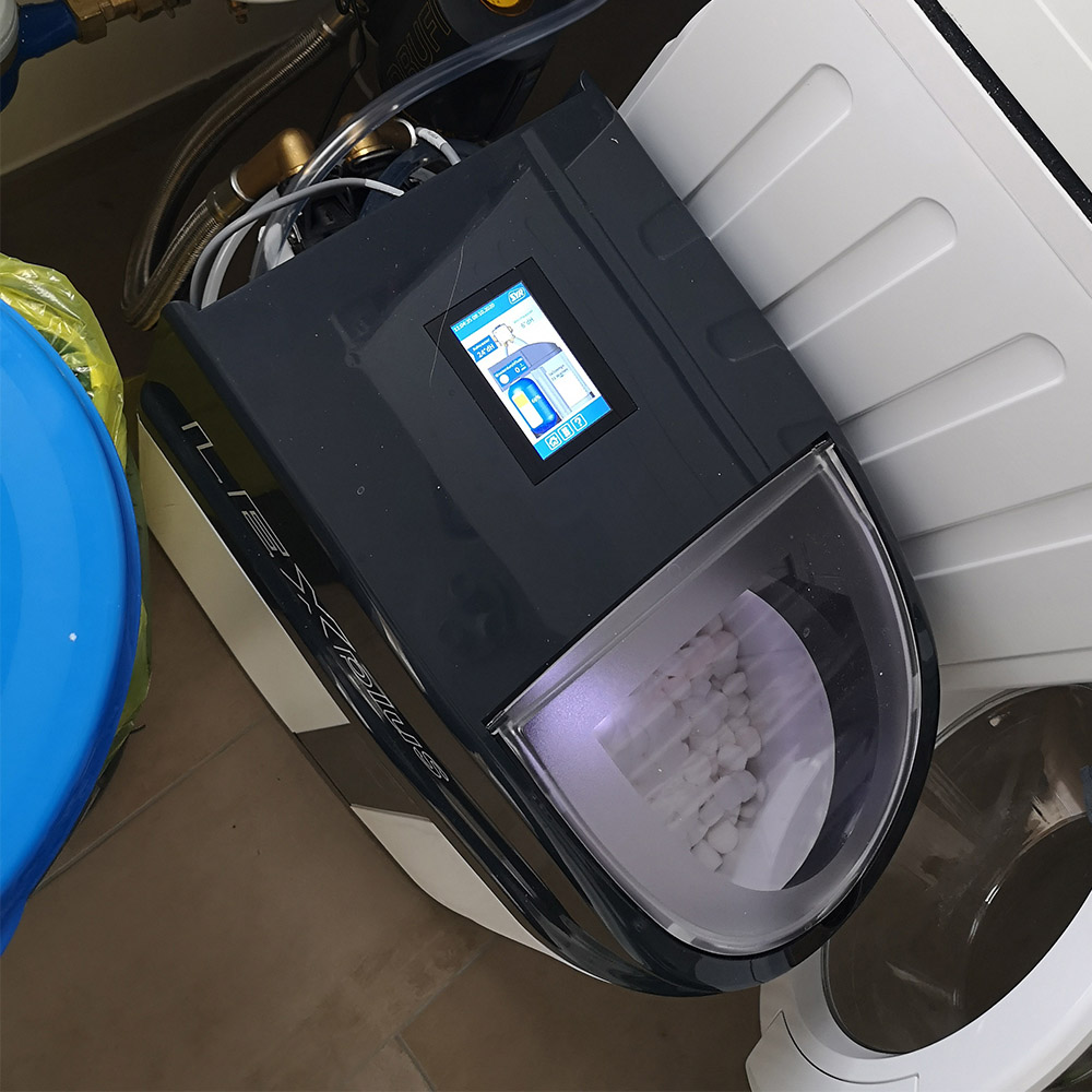 Water softening system SYR LEX Plus 10 SL Connect with leakage protection